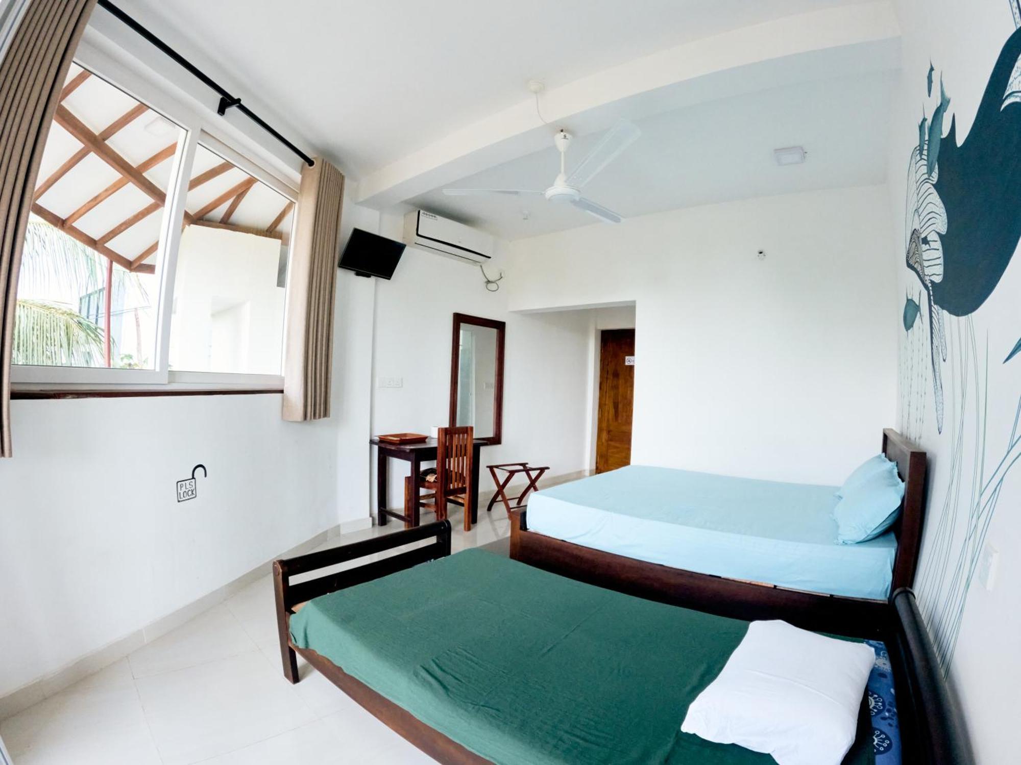 Baden Beach Hotel Kalkudah  Eksteriør billede